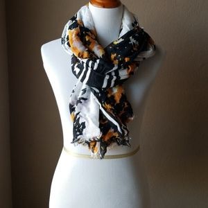 🎉SALE🎉 Scarf - Unknown Label